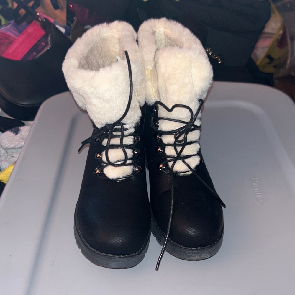Alexis bendel boots
